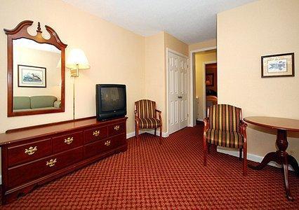 Ambassador Inn Fayetteville Room photo